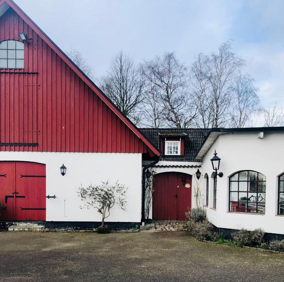 Stort Rymligt Boende Med Tva Sovrum Och Pentry I Lantlig Miljoe Höllviken Dış mekan fotoğraf
