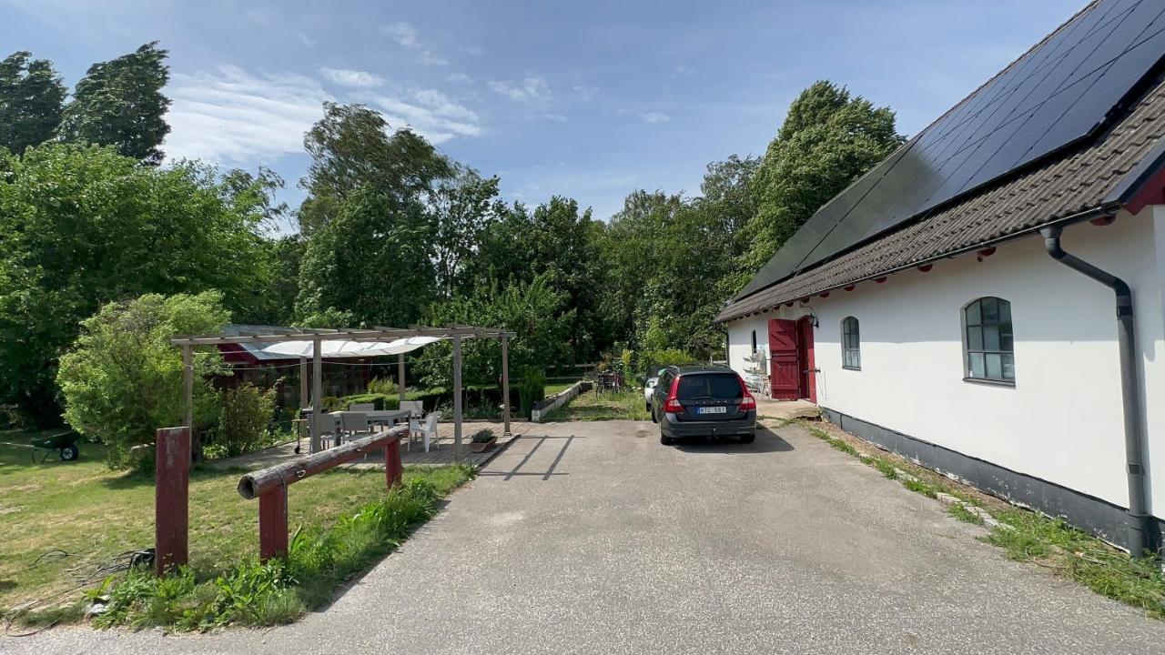 Stort Rymligt Boende Med Tva Sovrum Och Pentry I Lantlig Miljoe Höllviken Dış mekan fotoğraf